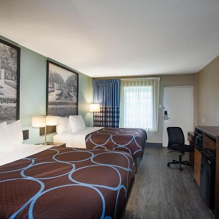Super 8 By Wyndham Mobile I-65 Hotel Buitenkant foto
